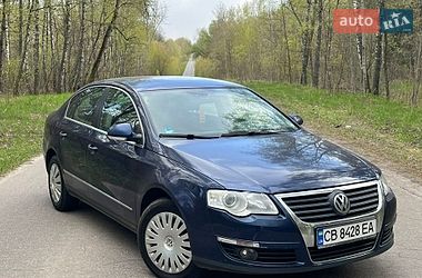 Седан Volkswagen Passat 2005 в Чернігові