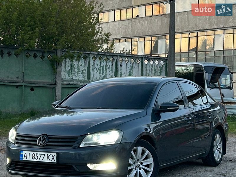 Volkswagen Passat 2011