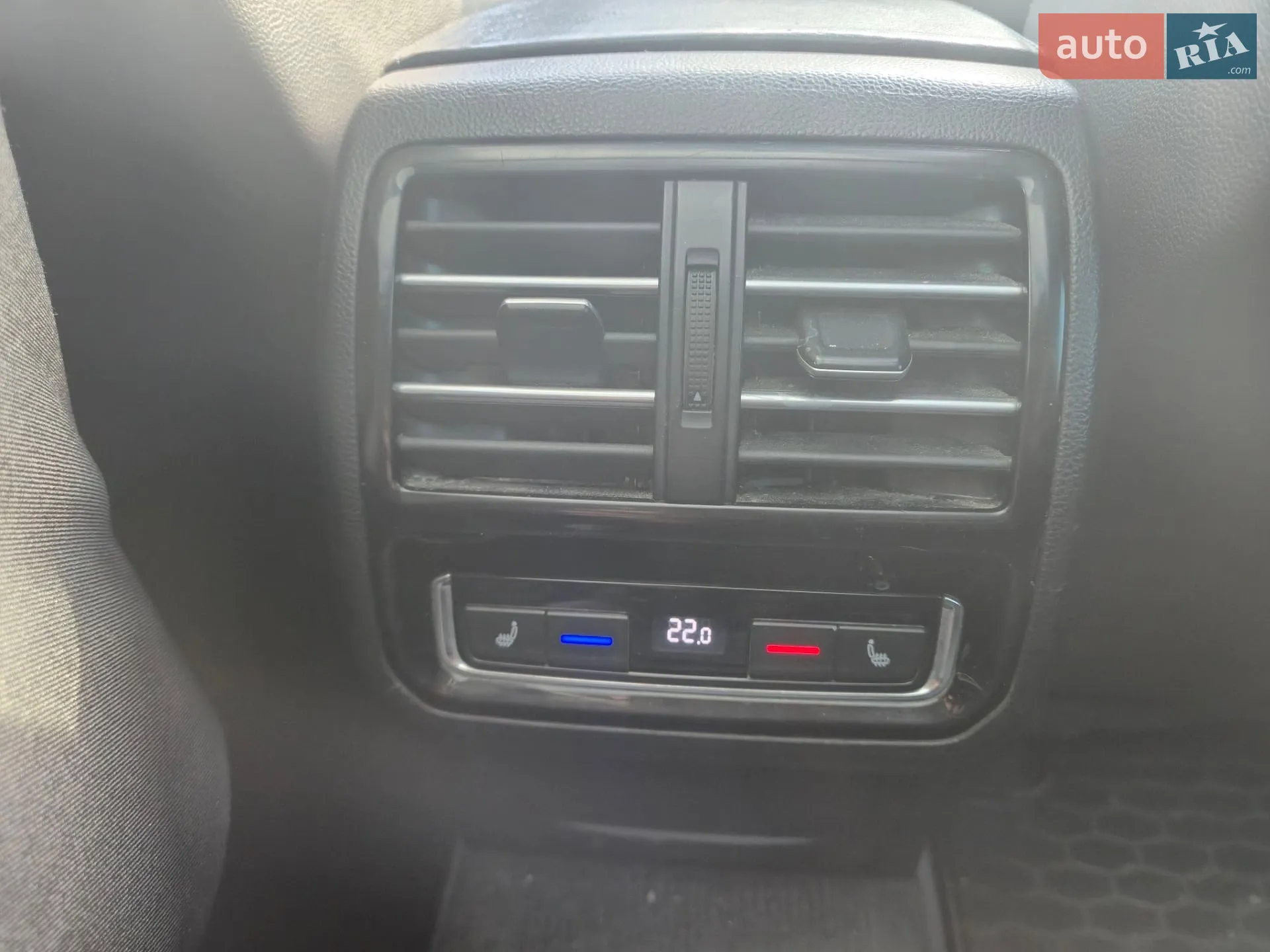 Volkswagen Passat 2015 VIN WVWZZZ3CZGE142768 фото оголошення 9 з 16