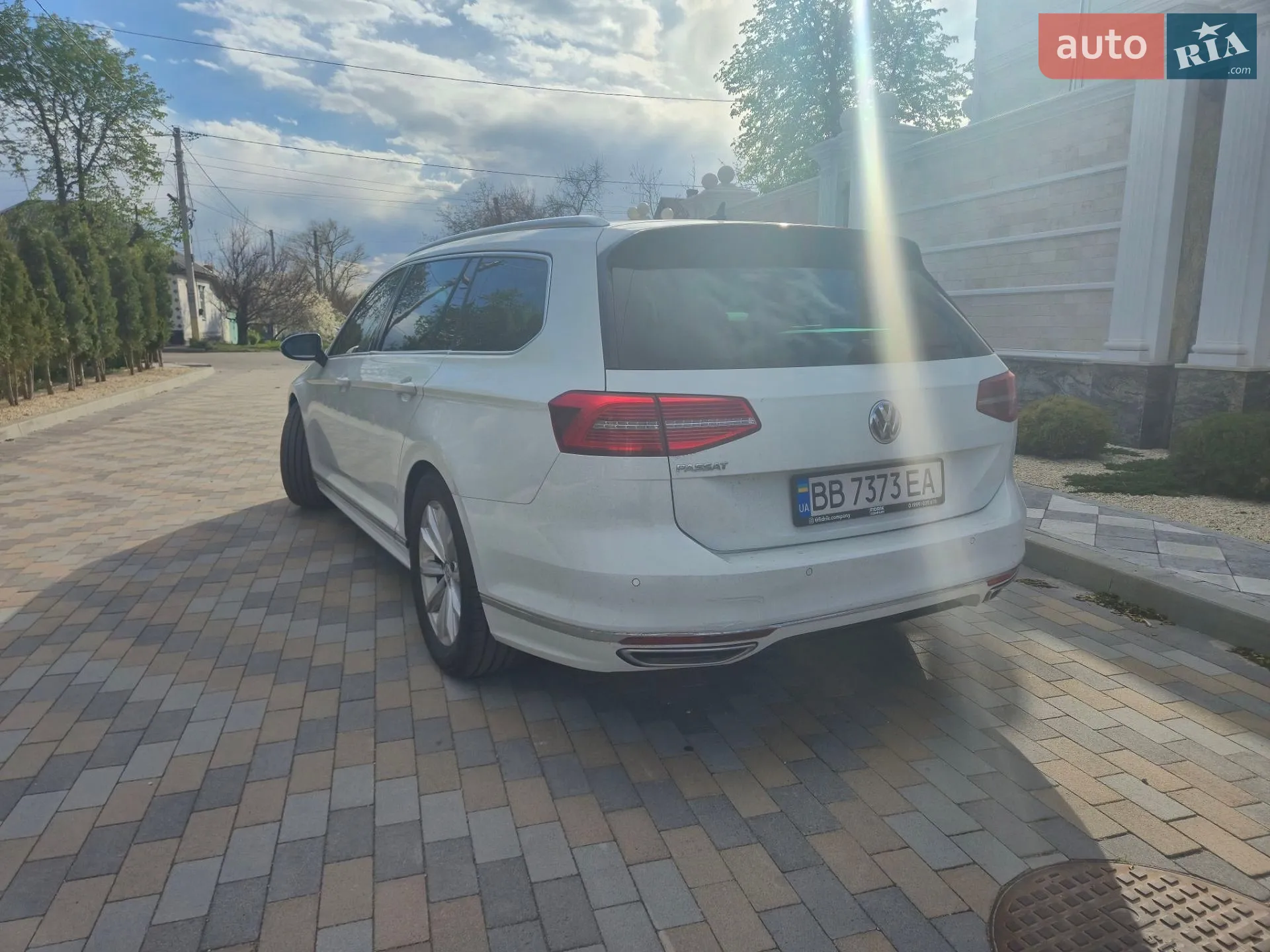 Volkswagen Passat 2015 VIN WVWZZZ3CZGE142768 фото оголошення 4 з 16