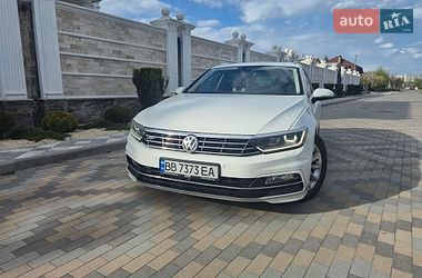Універсал Volkswagen Passat 2015 в Кременчуці