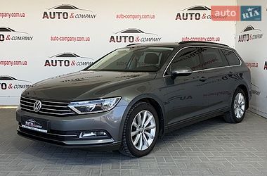 Універсал Volkswagen Passat 2016 в Львові
