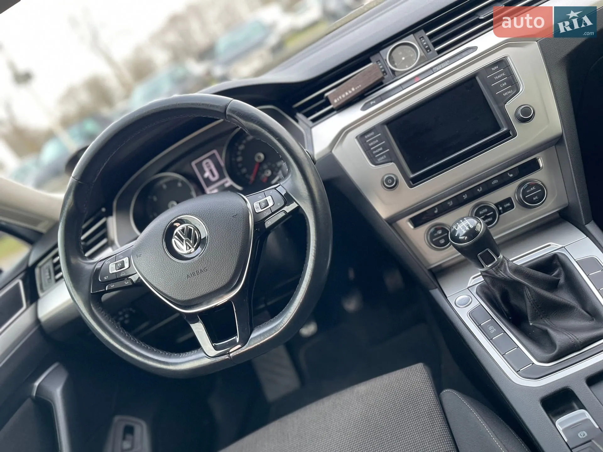2016 Volkswagen Passat - мініатюра 17