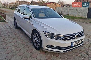 Універсал Volkswagen Passat 2015 в Миколаєві