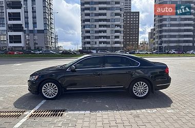 Седан Volkswagen Passat 2016 в Дніпрі