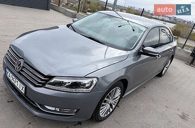 Седан Volkswagen Passat 2013 в Києві