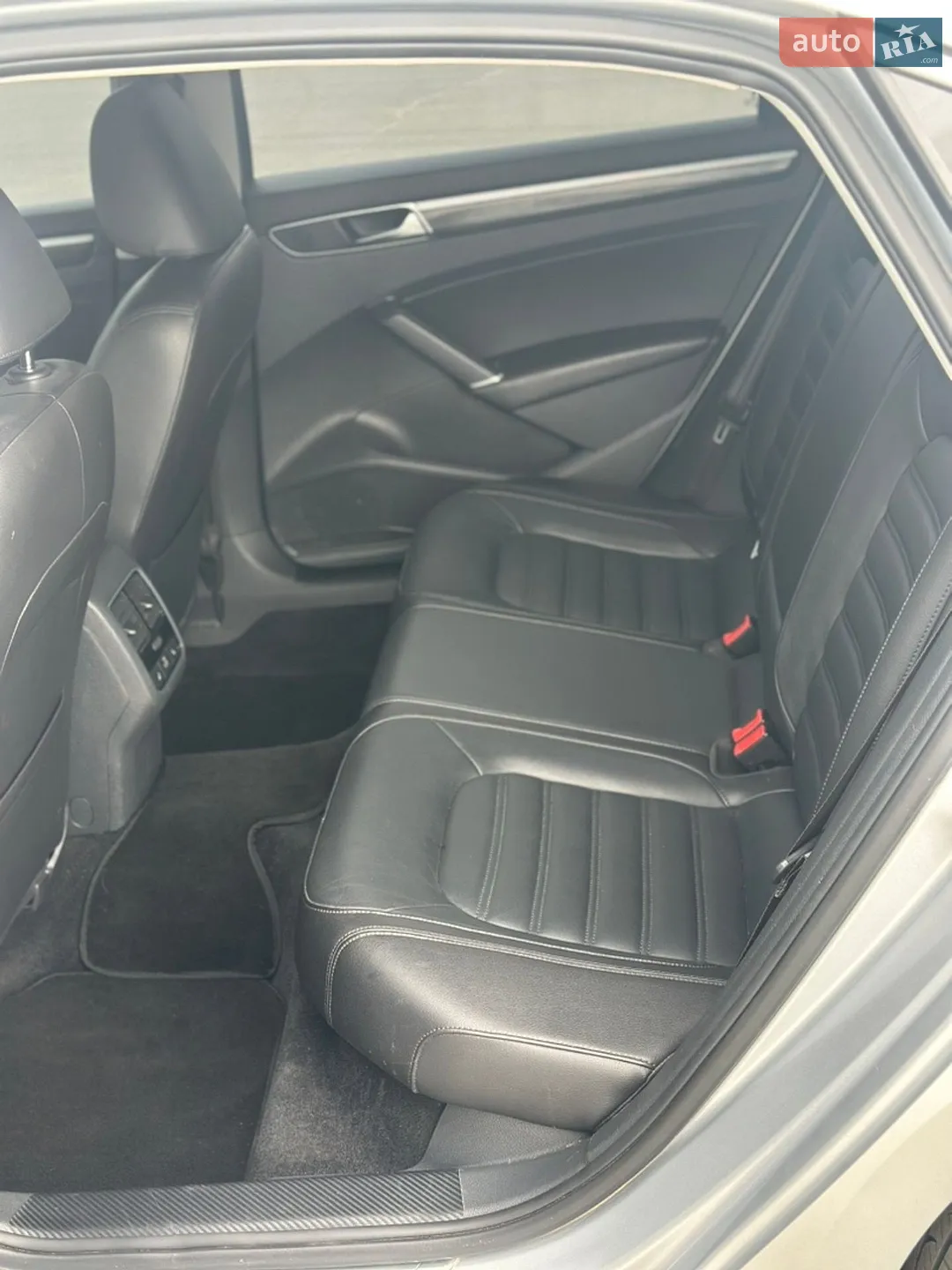 2017 Volkswagen Passat - мініатюра 29