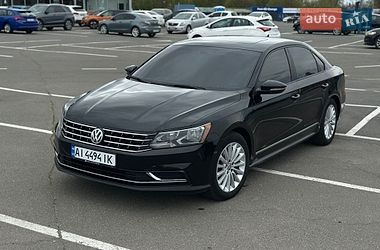 Седан Volkswagen Passat 2016 в Києві
