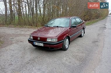 Седан Volkswagen Passat 1988 в Шепетовке