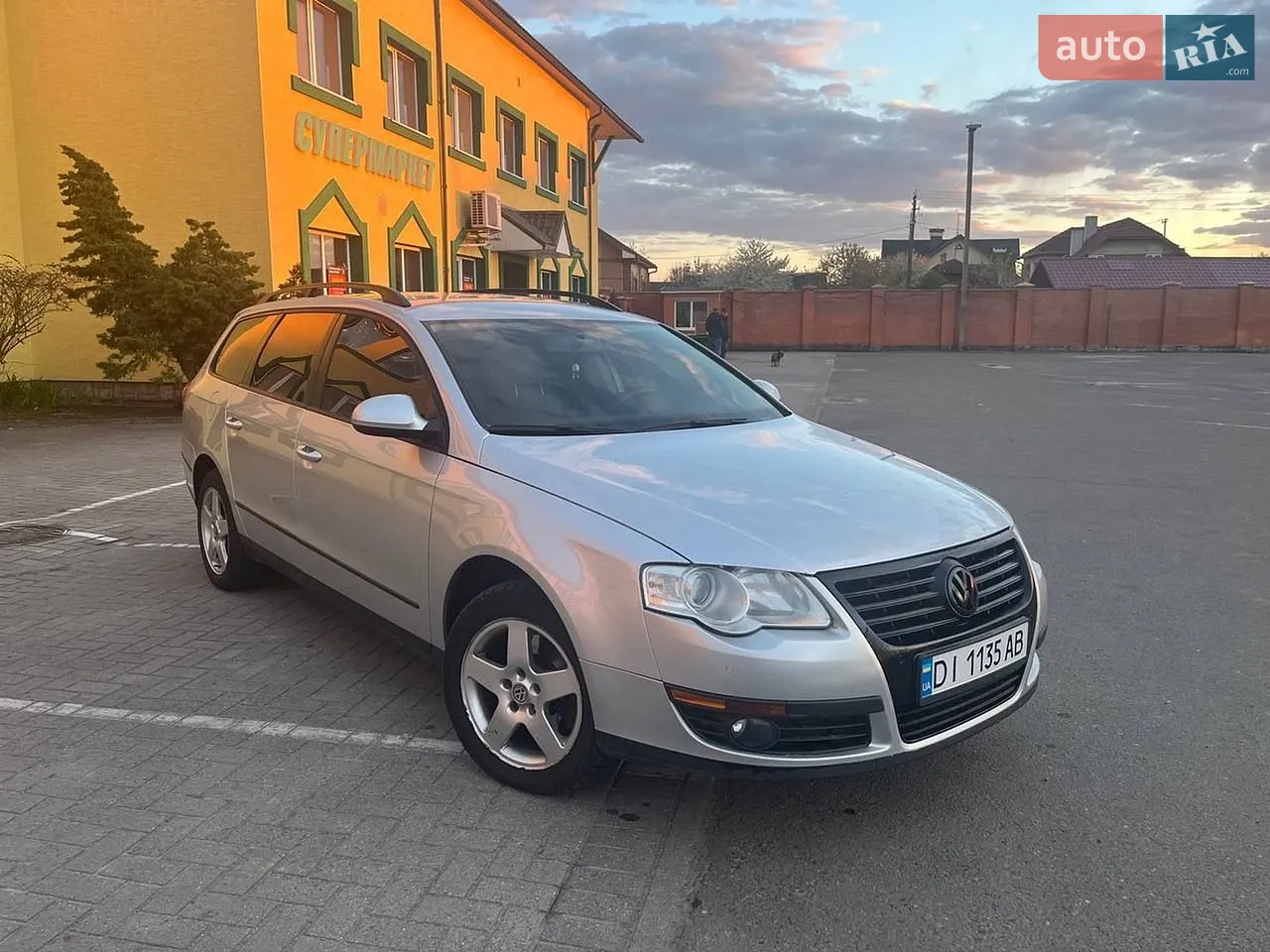 2010 Volkswagen Passat - мініатюра 6