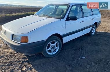 Универсал Volkswagen Passat 1990 в Ярмолинцах