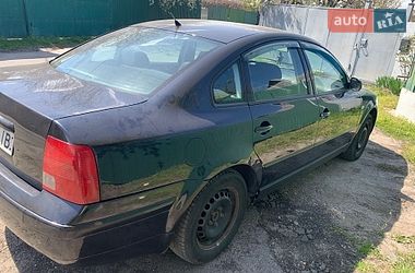 Седан Volkswagen Passat 1998 в Вишгороді