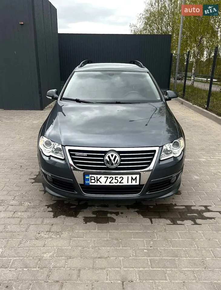 2010 Volkswagen Passat - мініатюра 21