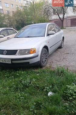 Седан Volkswagen Passat 1997 в Ивано-Франковске