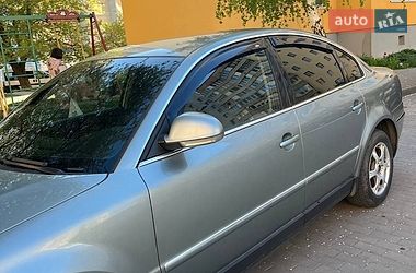 Седан Volkswagen Passat 2005 в Луцке