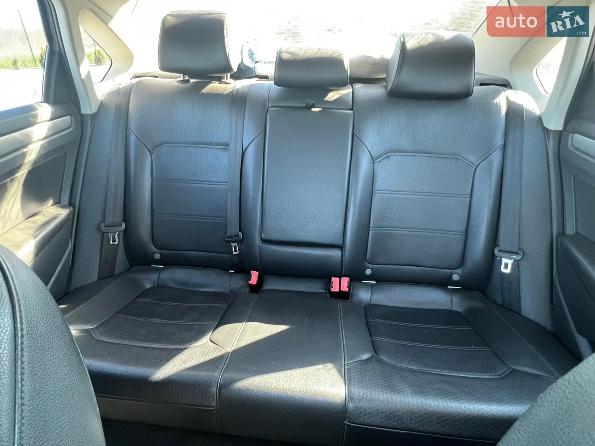 2014 Volkswagen Passat - мініатюра 25