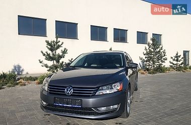 Седан Volkswagen Passat 2015 в Луцьку