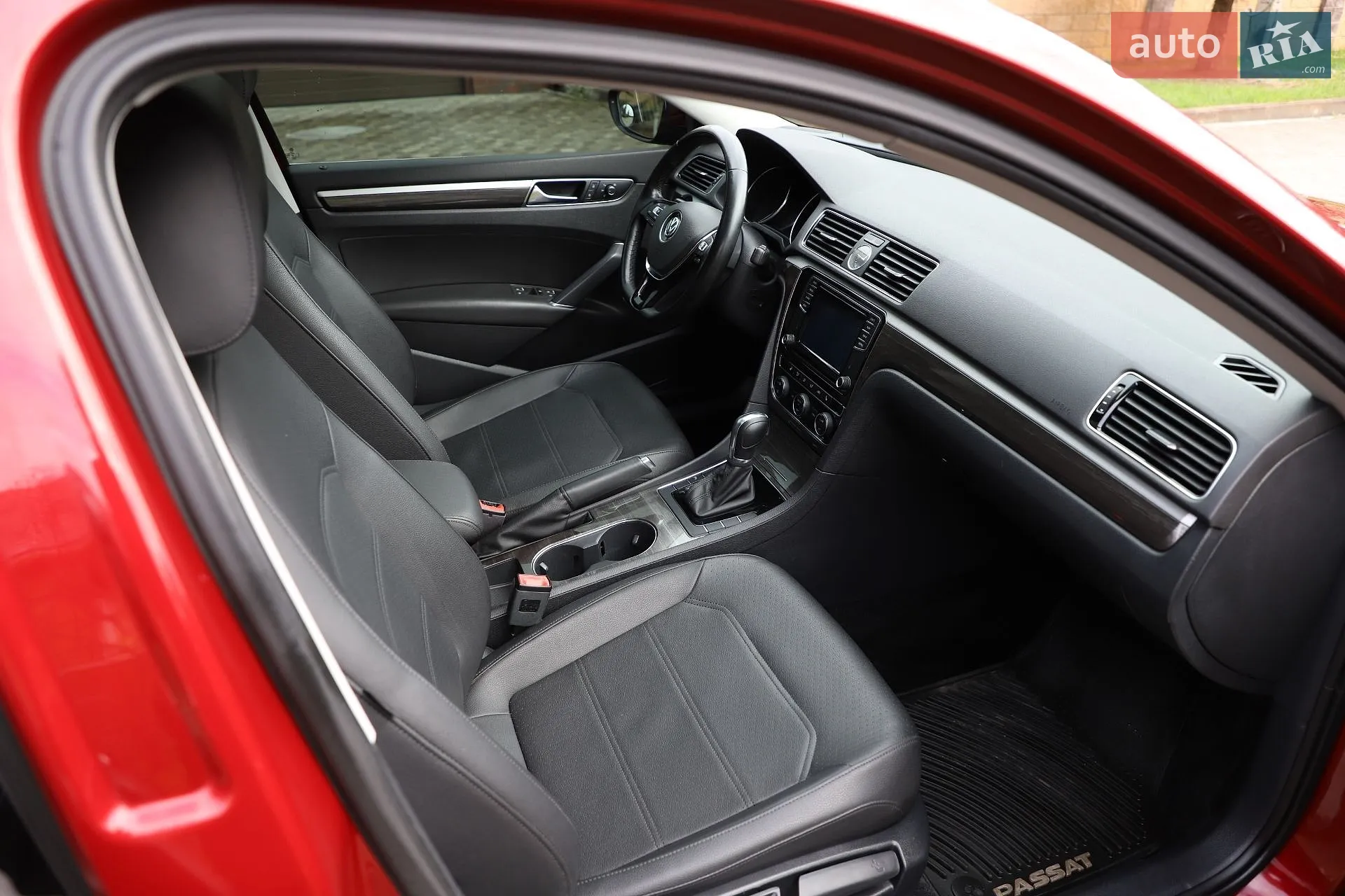 2017 Volkswagen Passat - мініатюра 29
