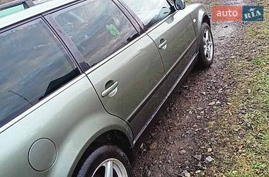 Універсал Volkswagen Passat 2004 в Самборі