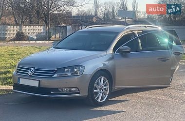 Универсал Volkswagen Passat 2014 в Ужгороде