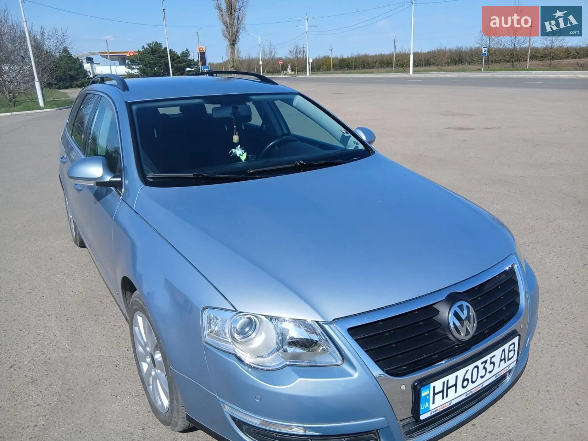2010 Volkswagen Passat - мініатюра 2