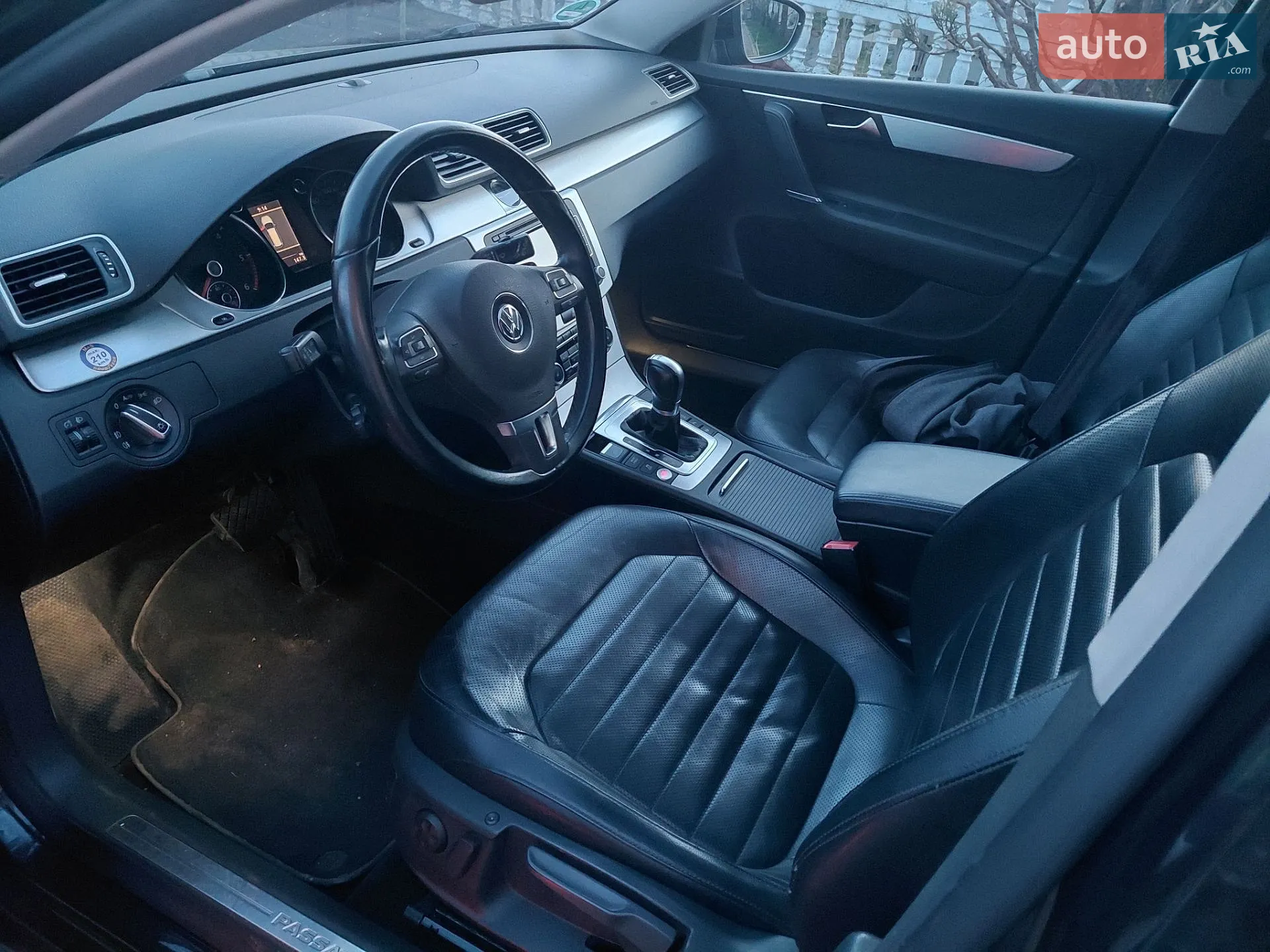 2010 Volkswagen Passat - мініатюра 11
