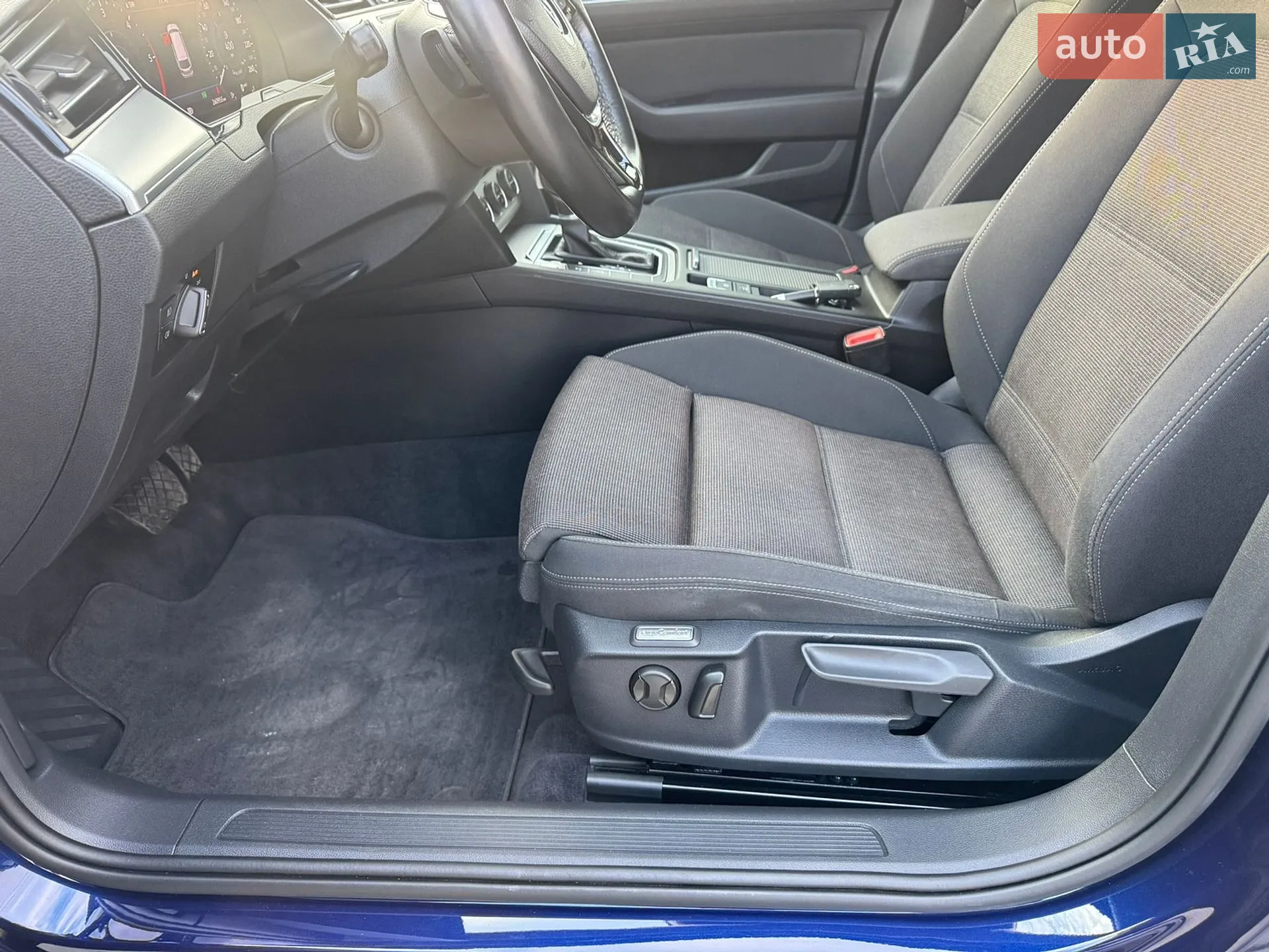 2018 Volkswagen Passat - мініатюра 25