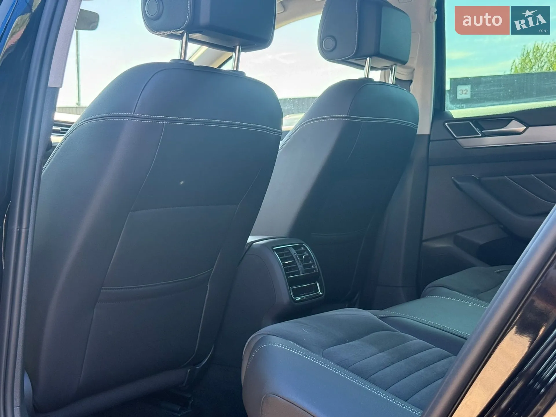 2022 Volkswagen Passat - мініатюра 27