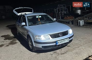 Универсал Volkswagen Passat 2000 в Киеве
