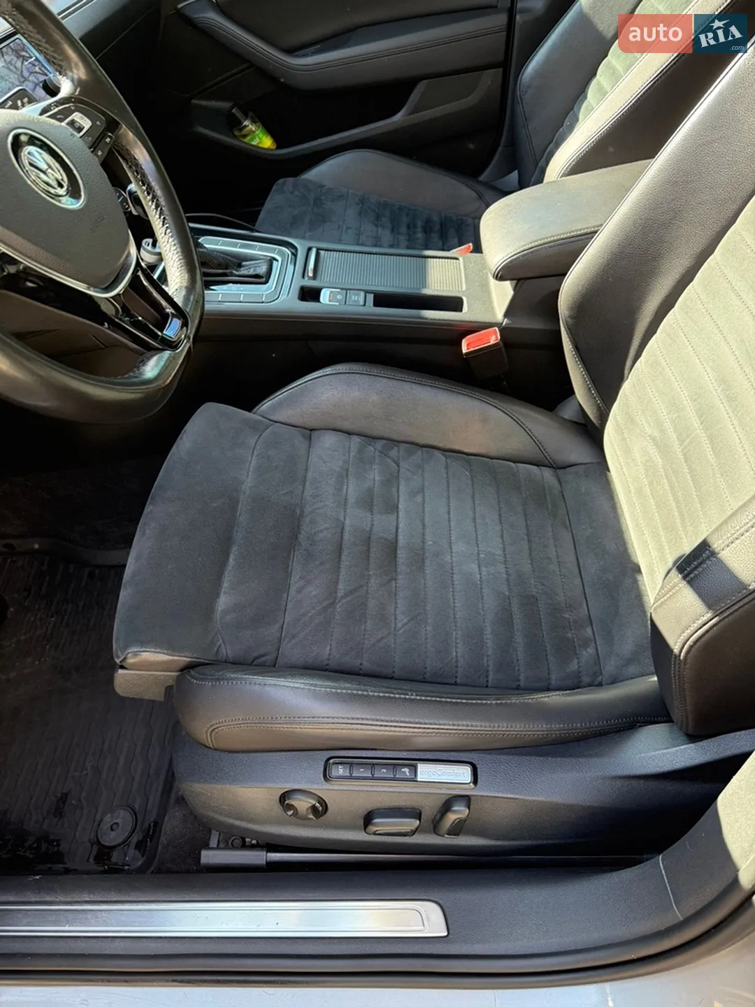 2016 Volkswagen Passat - мініатюра 16