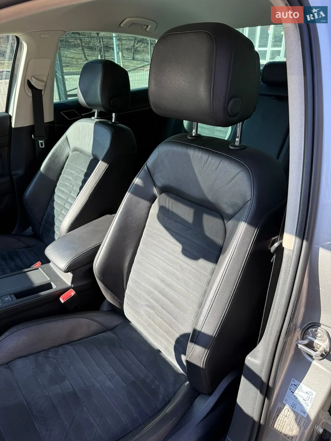 2016 Volkswagen Passat - мініатюра 17