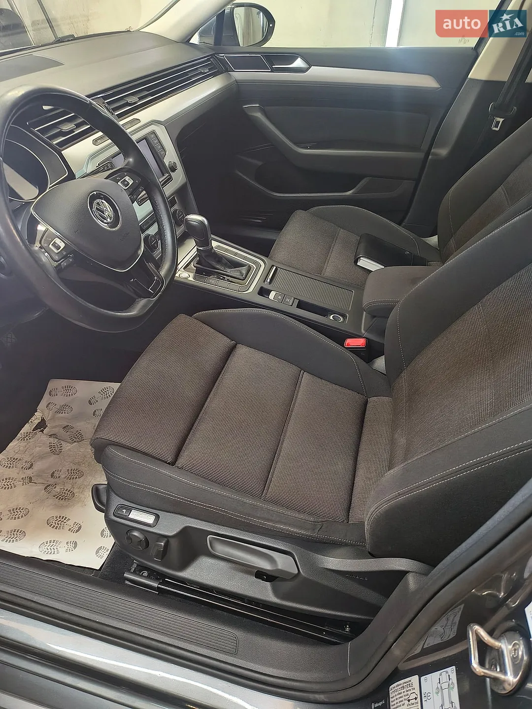 2017 Volkswagen Passat - мініатюра 22