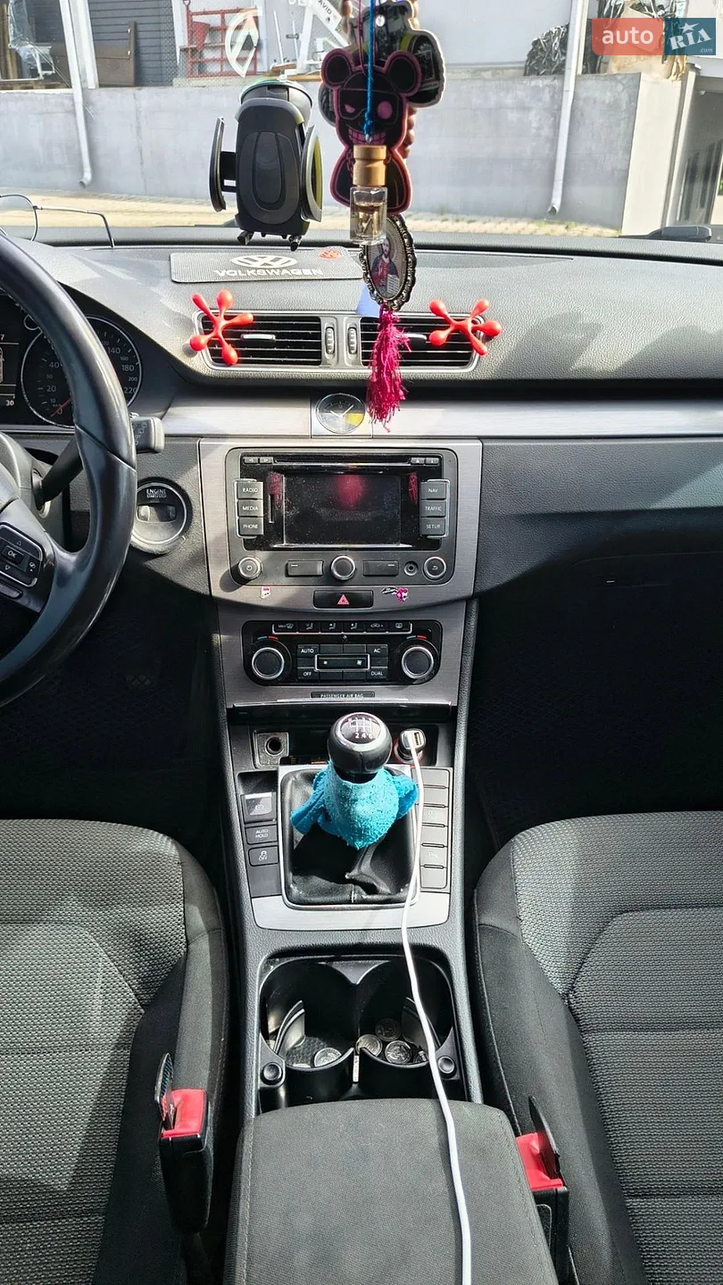2011 Volkswagen Passat - мініатюра 8
