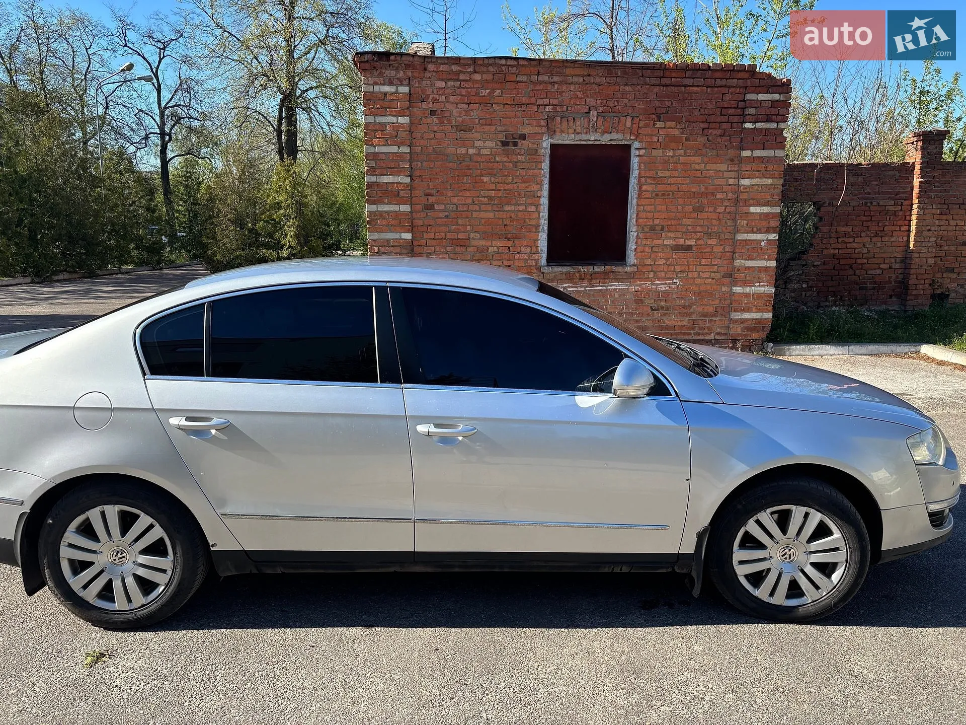 2010 Volkswagen Passat - мініатюра 3