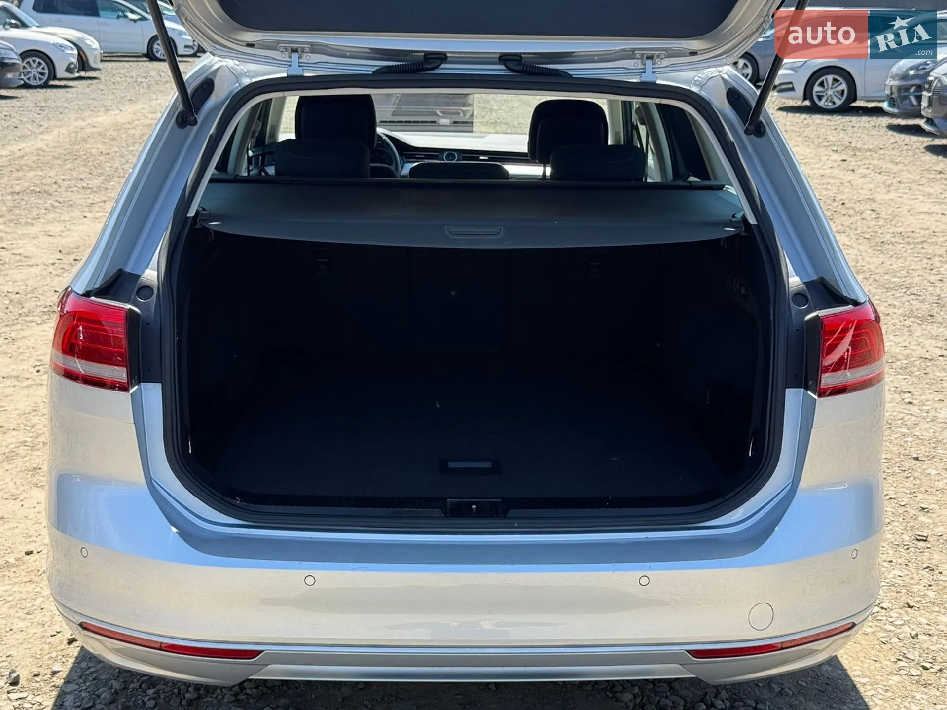 2019 Volkswagen Passat - мініатюра 32
