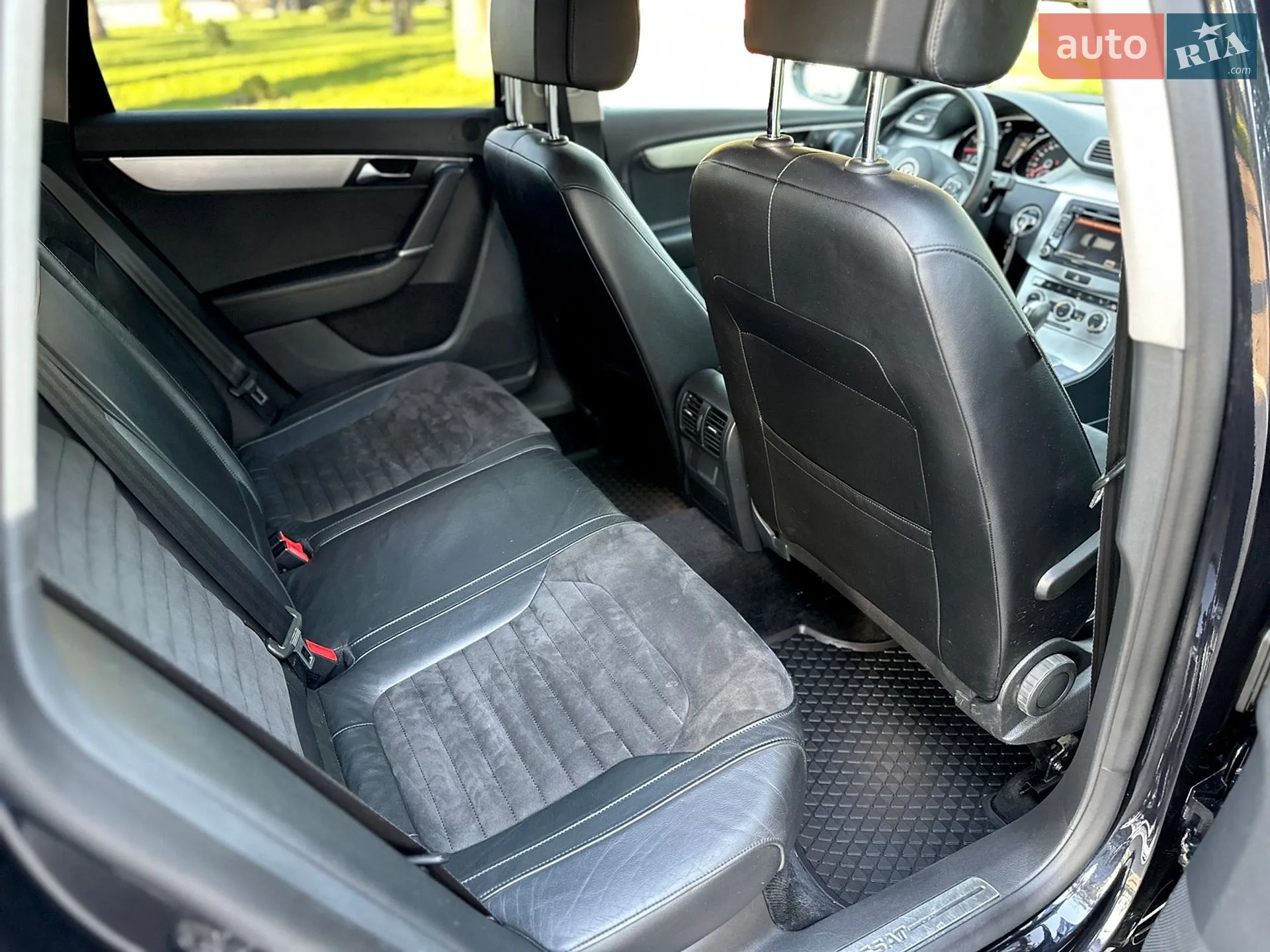 2011 Volkswagen Passat - мініатюра 35