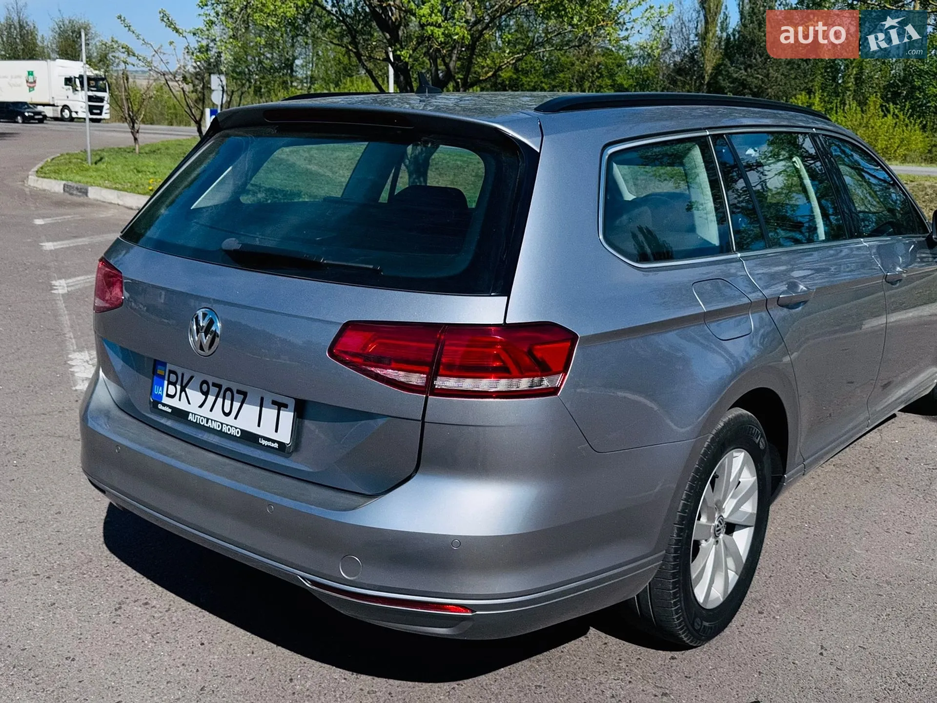 2017 Volkswagen Passat - мініатюра 3