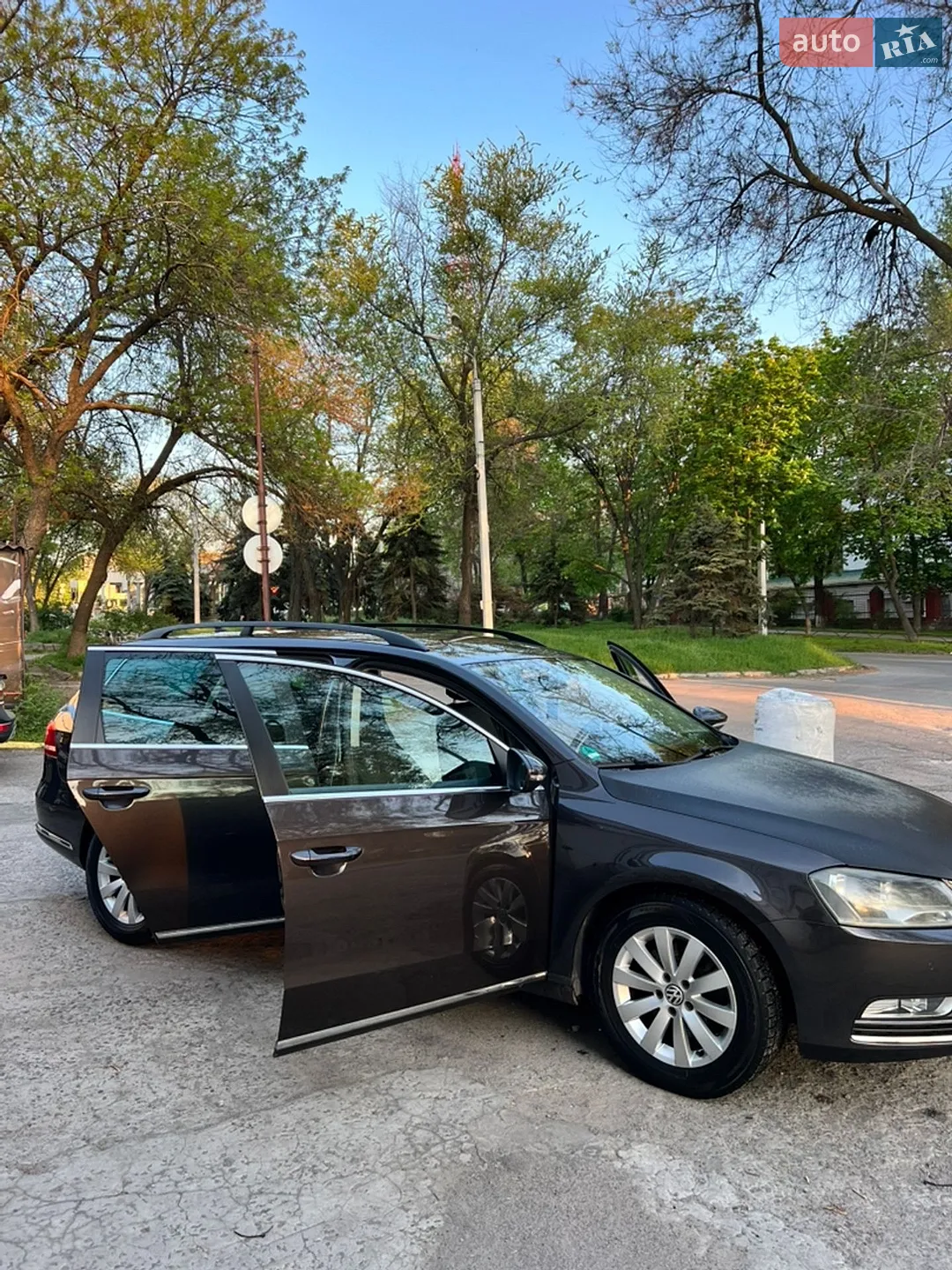 2011 Volkswagen Passat - мініатюра 3