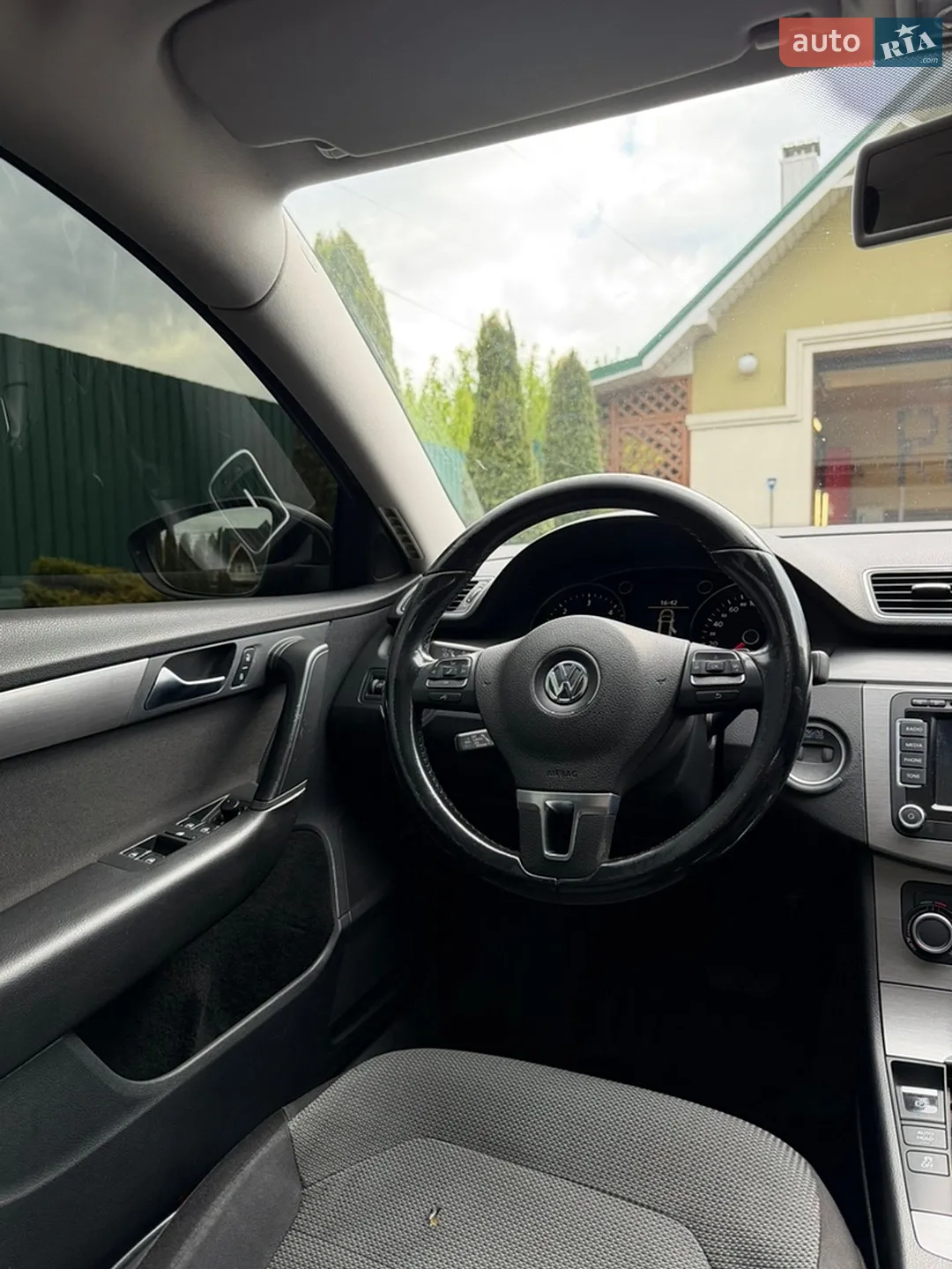 2011 Volkswagen Passat - мініатюра 16