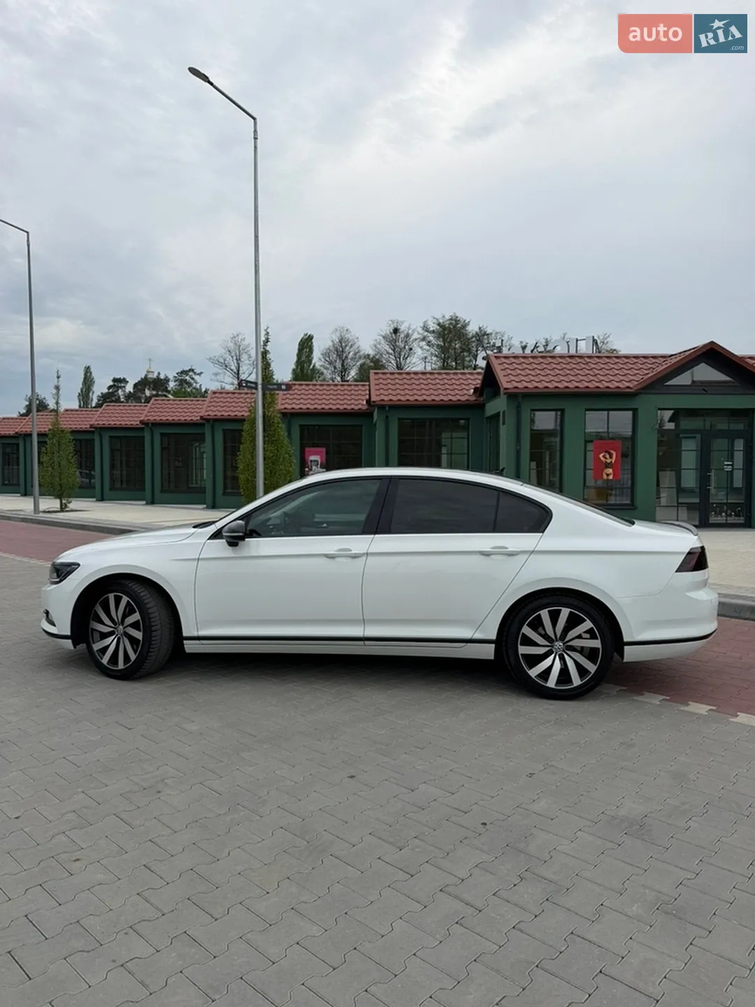 2015 Volkswagen Passat - мініатюра 2