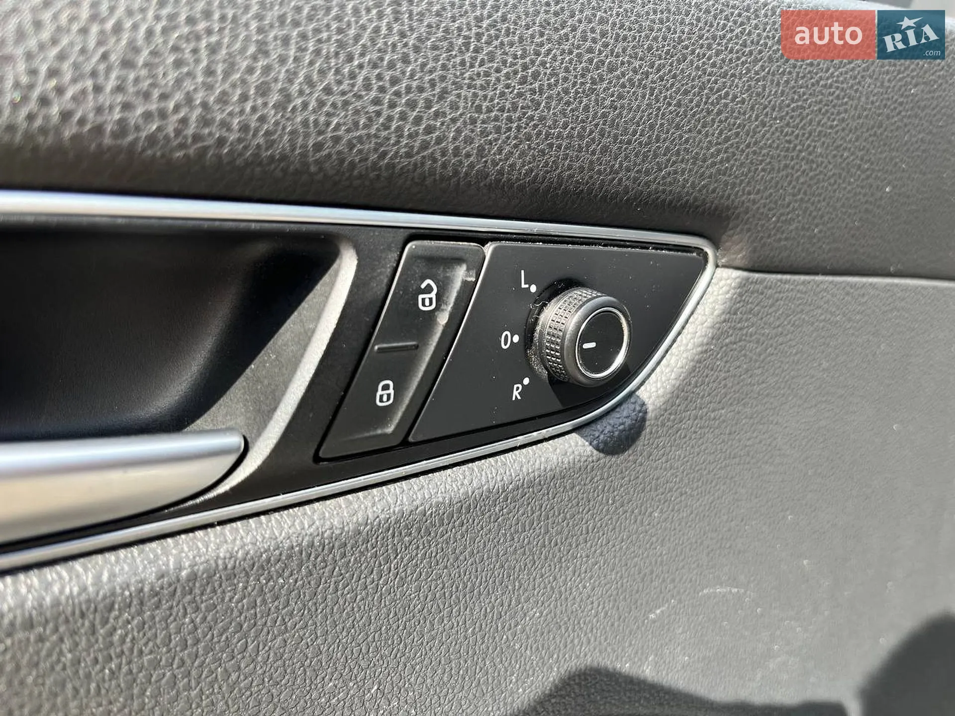 2015 Volkswagen Passat - мініатюра 30