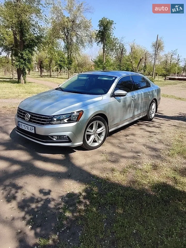 2017 Volkswagen Passat - мініатюра 20
