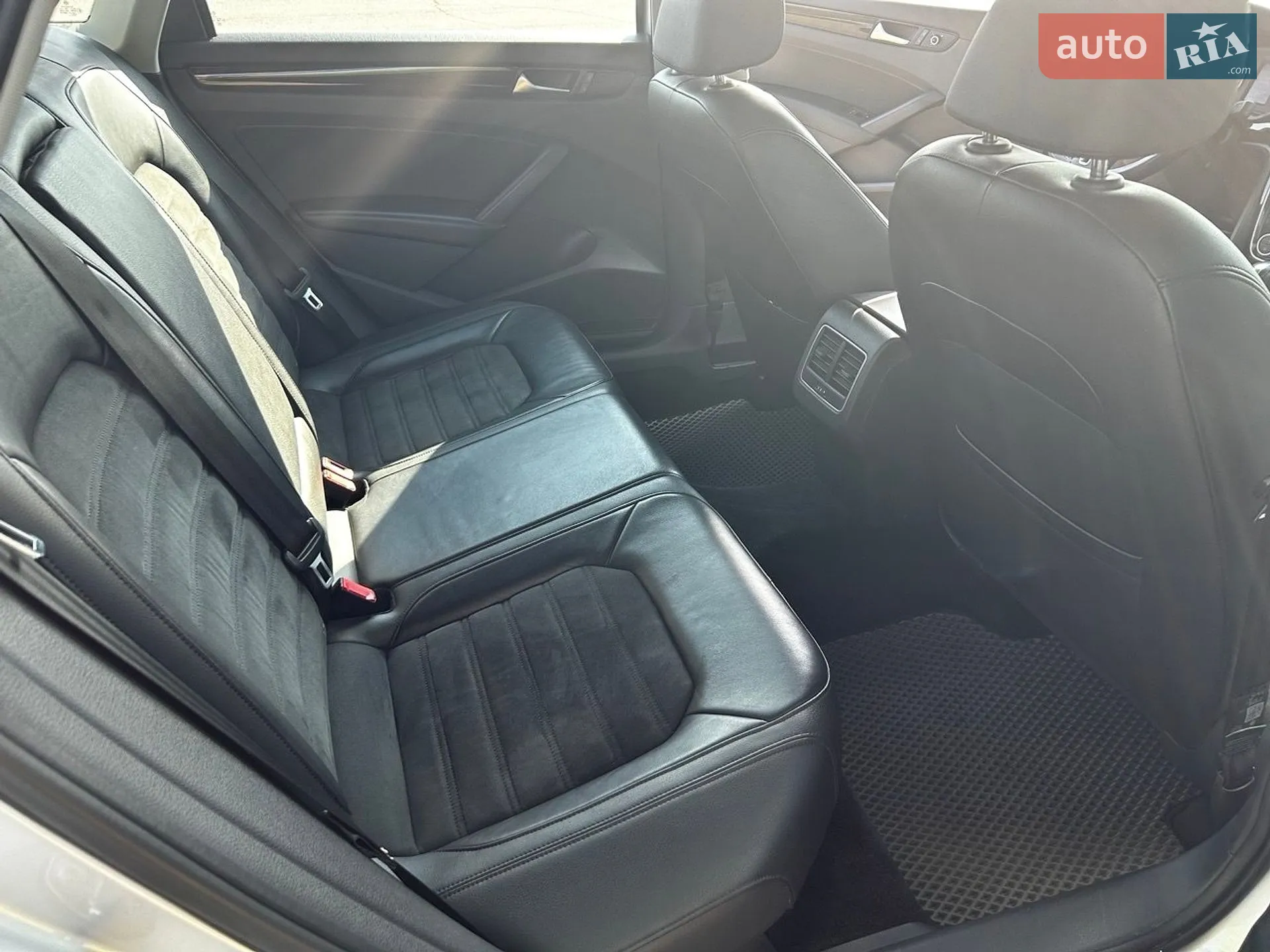 2015 Volkswagen Passat - мініатюра 5