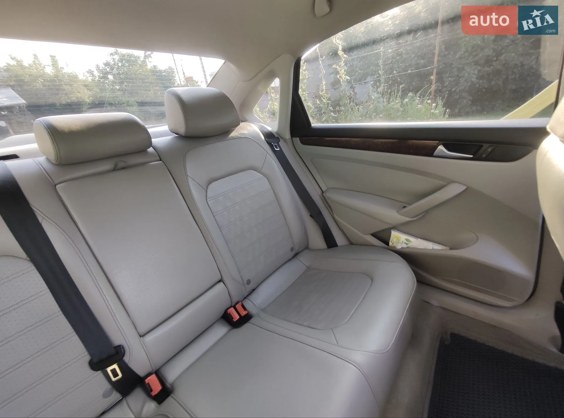 2011 Volkswagen Passat - мініатюра 26