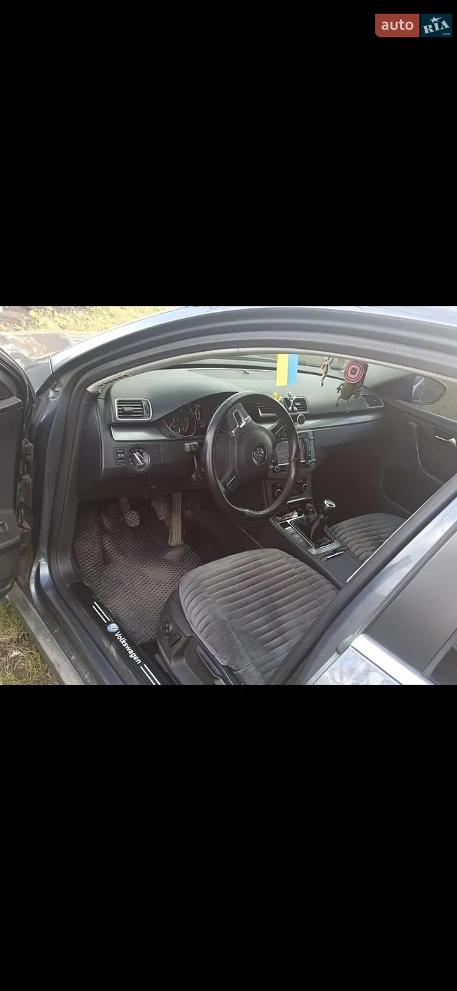 2011 Volkswagen Passat - мініатюра 4