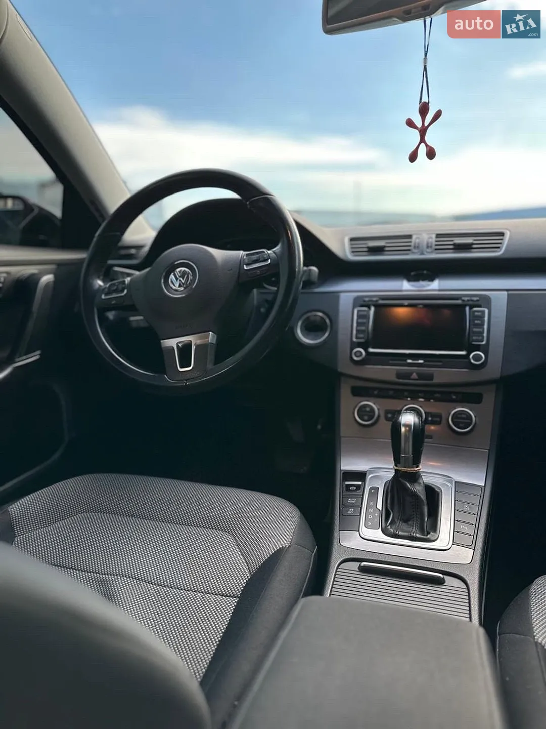 2013 Volkswagen Passat - мініатюра 31