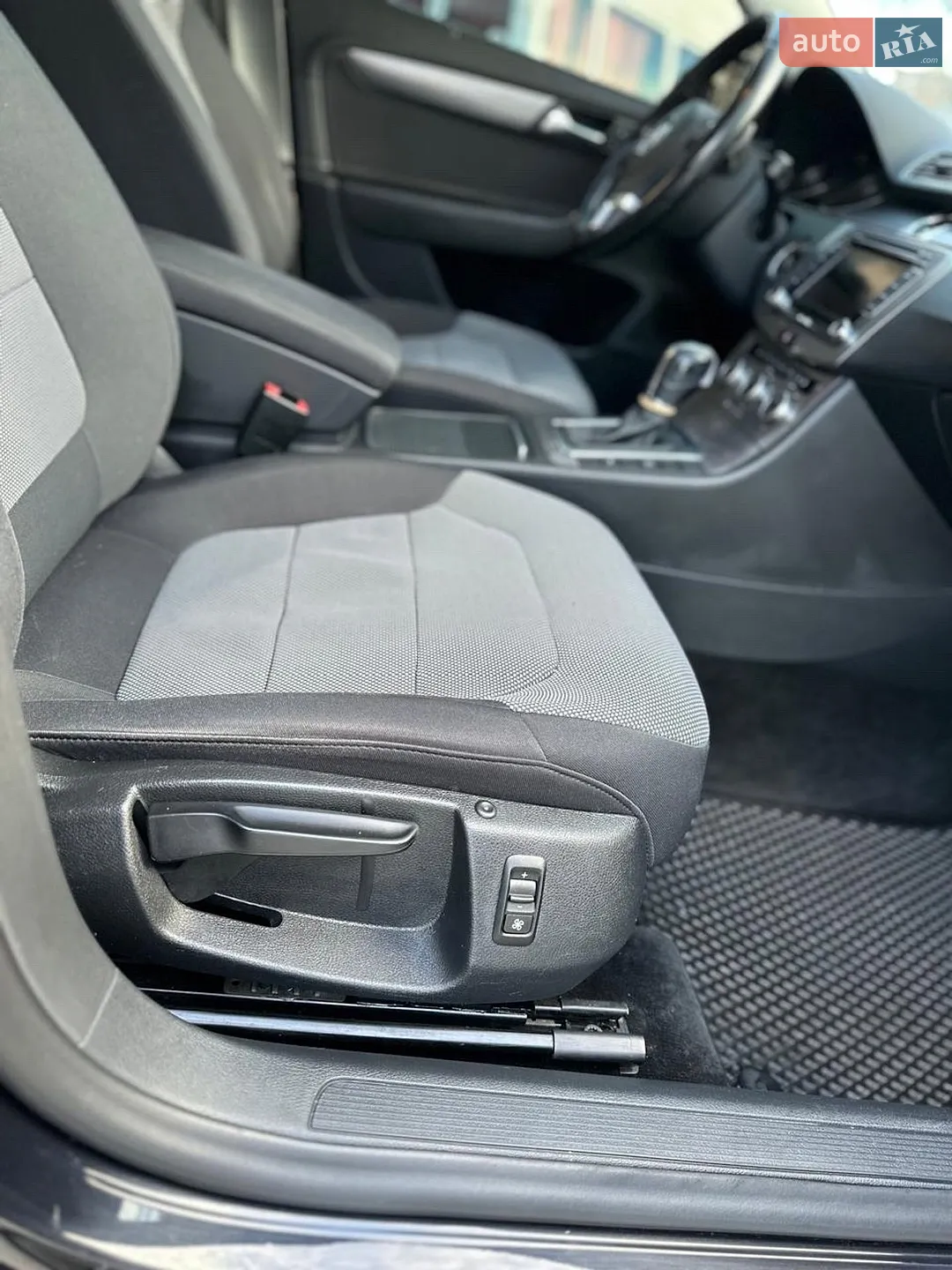 2013 Volkswagen Passat - мініатюра 35