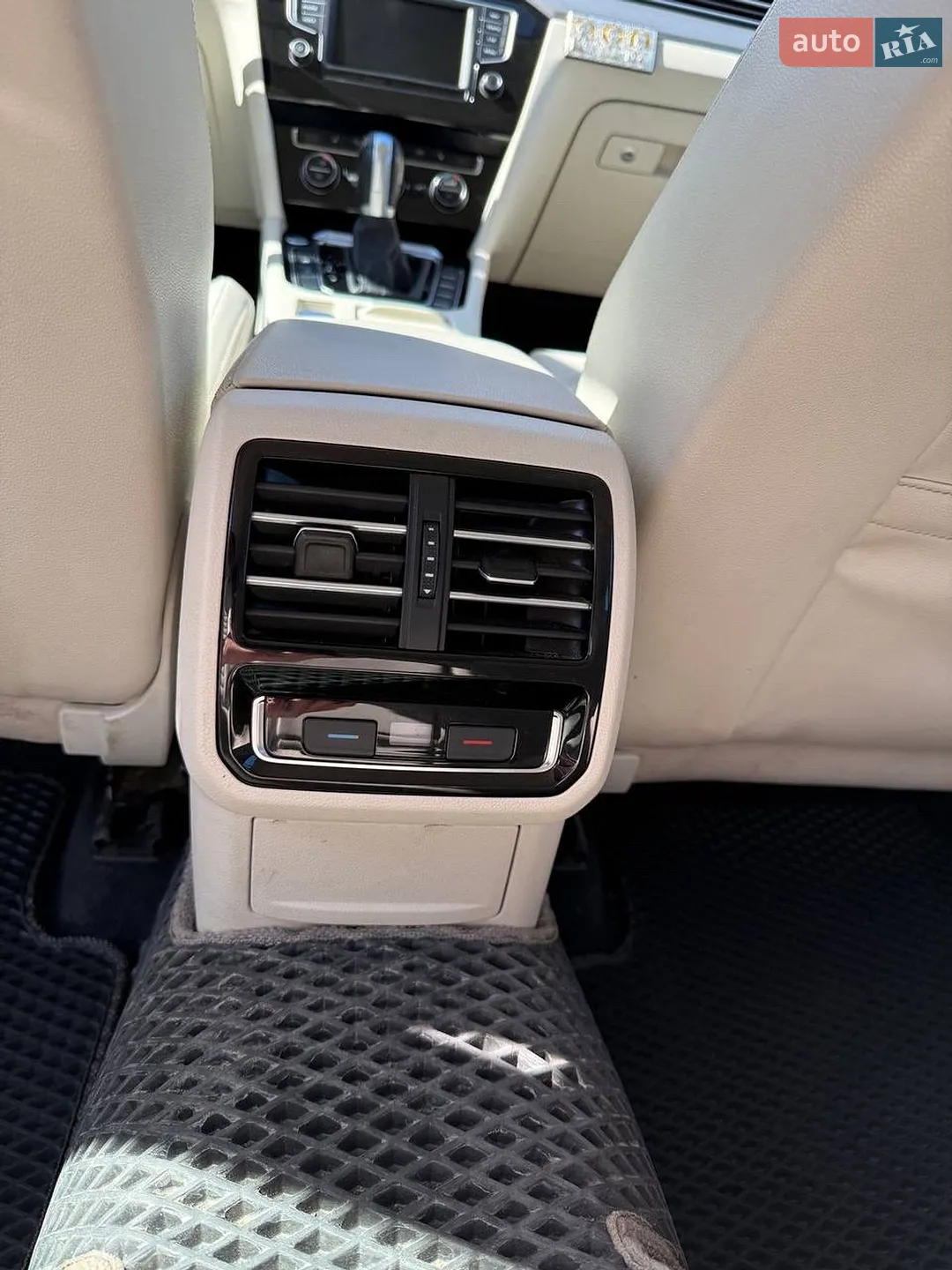2017 Volkswagen Passat - мініатюра 16