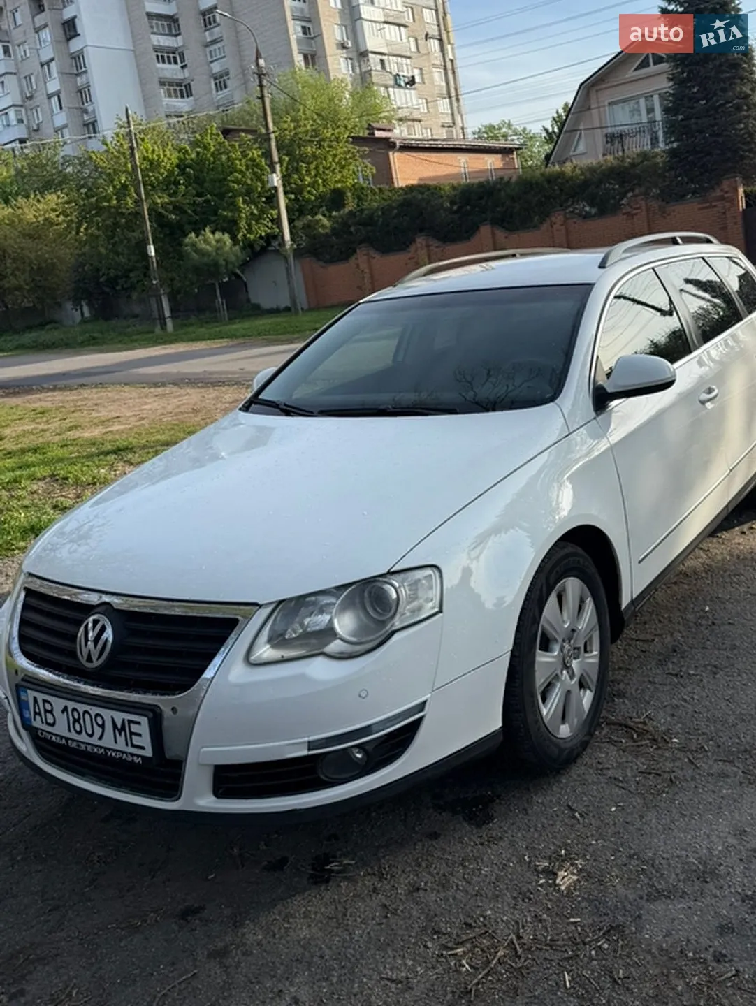 2010 Volkswagen Passat - мініатюра 3