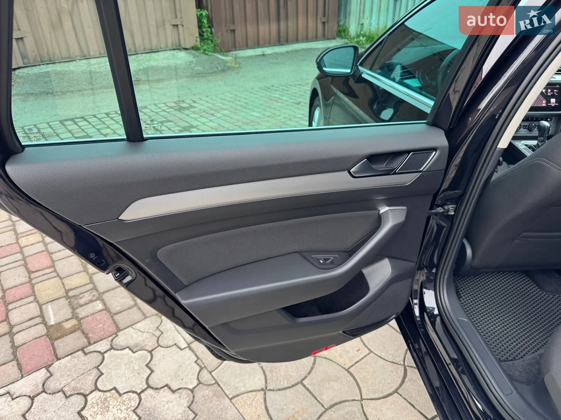 2017 Volkswagen Passat - мініатюра 24